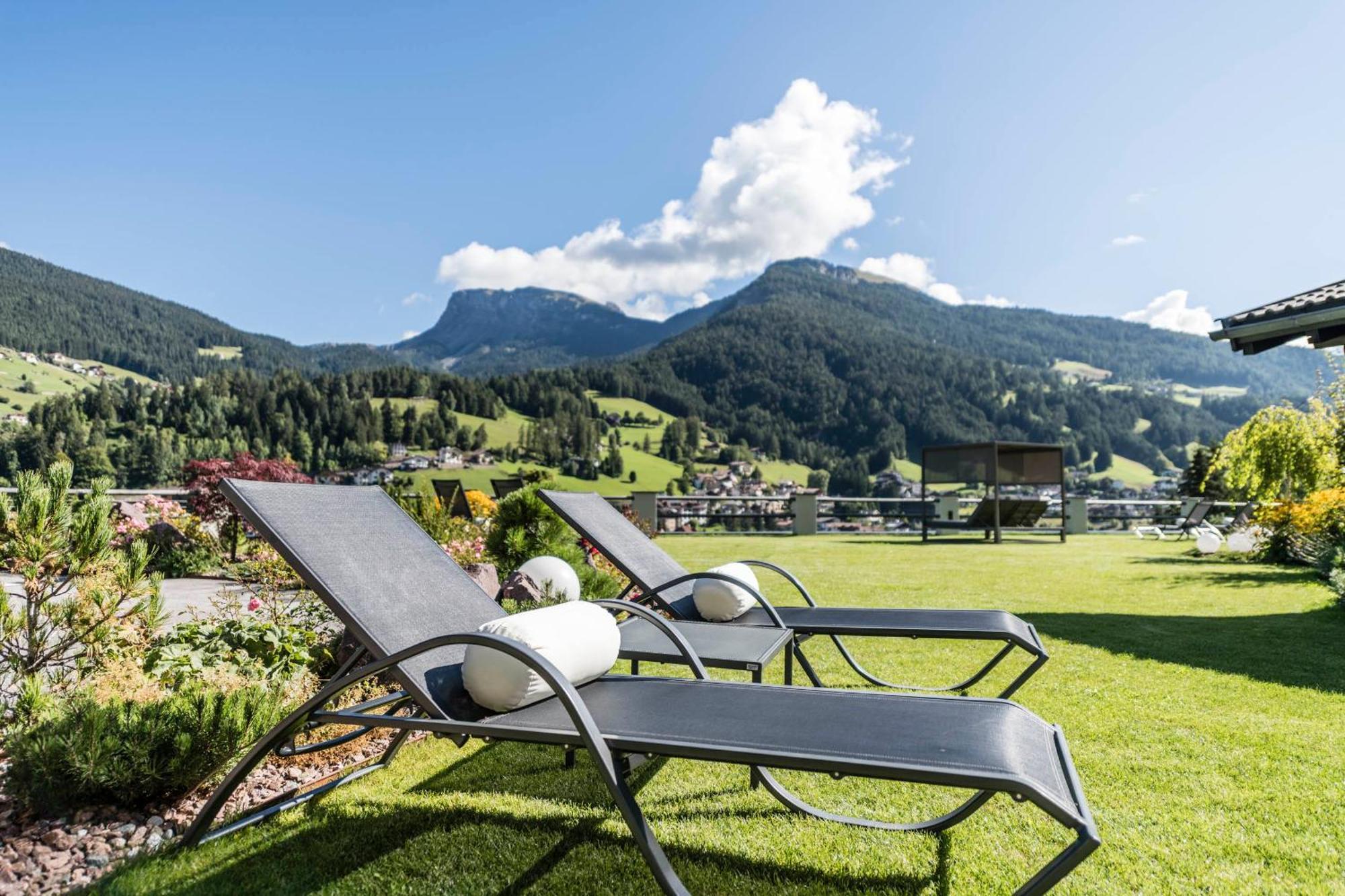 Отель Rainell Dolomites Retreat Ортизеи Экстерьер фото