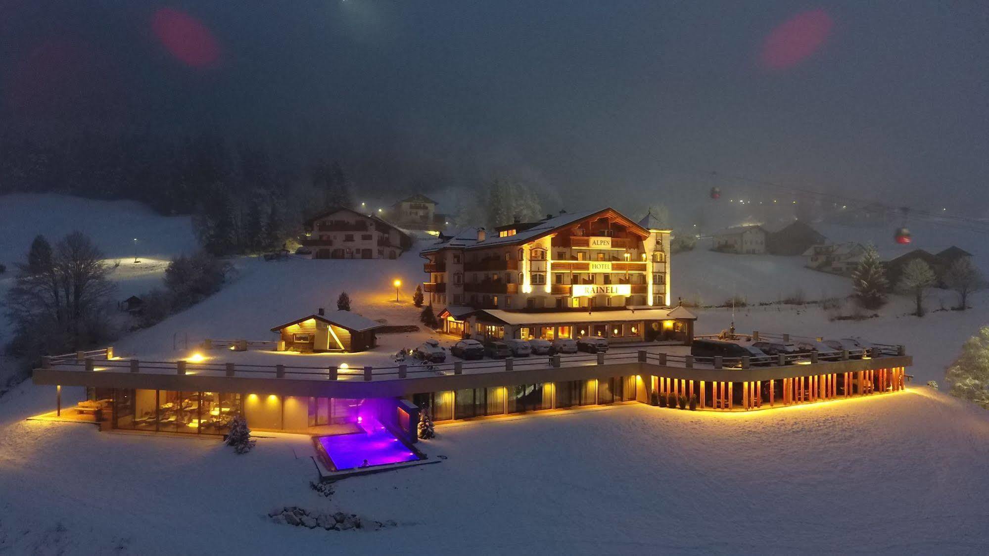 Отель Rainell Dolomites Retreat Ортизеи Экстерьер фото