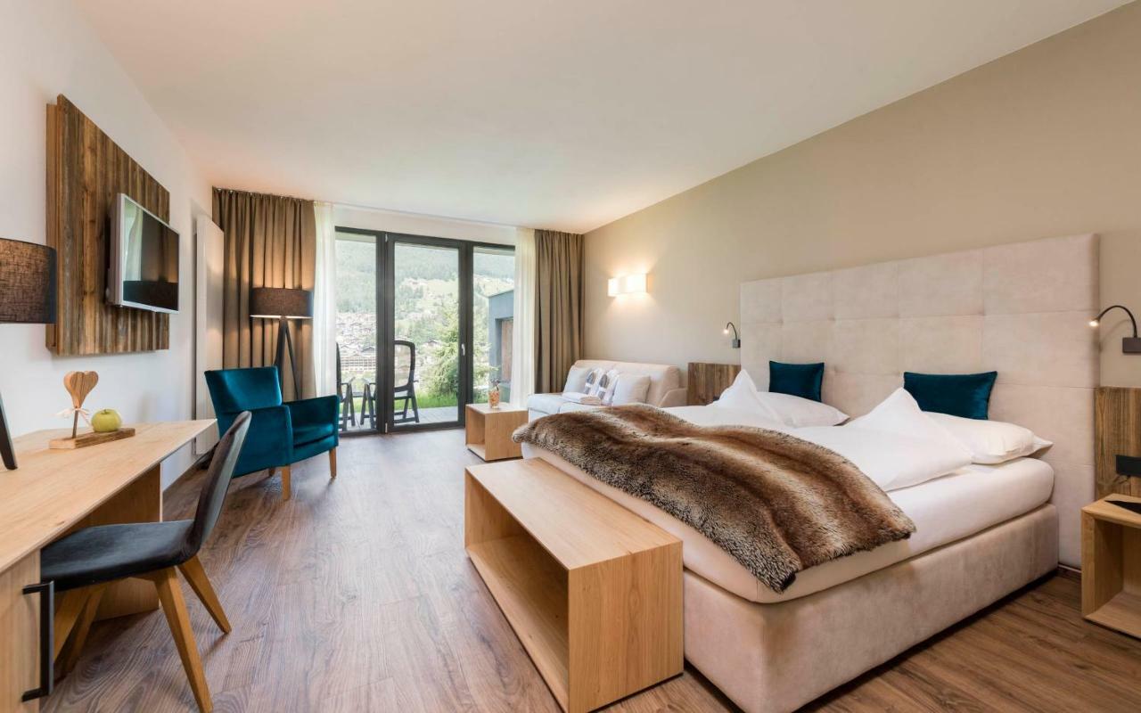 Отель Rainell Dolomites Retreat Ортизеи Номер фото